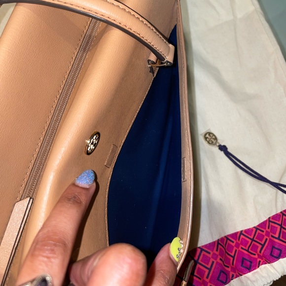 Tory Burch Parker Tote - Picture 5 of 14